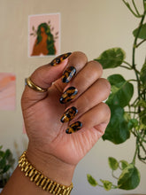 Load image into Gallery viewer, Abstract Tortoise shell