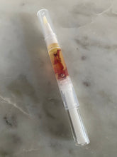 Load image into Gallery viewer, Cuticle Oil Pen (Grapefruit)