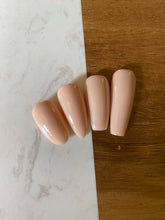 Load image into Gallery viewer, CREAMY