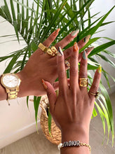 Load image into Gallery viewer, Mystery Press on Set