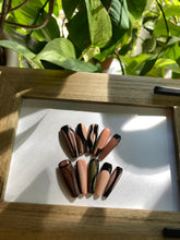 Load image into Gallery viewer, Mystery Press on Set