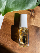 Load image into Gallery viewer, Lavender brush on oil (Amethyst)